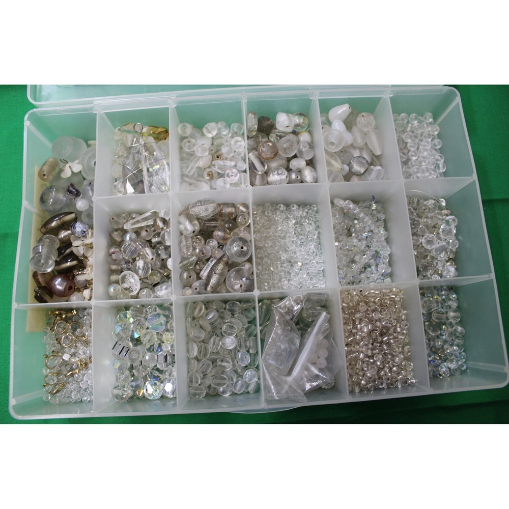 Vintage Clear Bead Assortment, Jewelry Making Supplies (2.6 lbs)